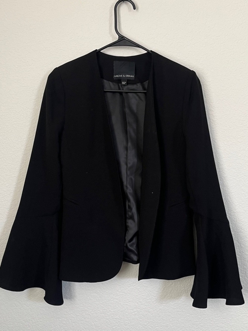 Harlowe & Graham Black Bell-Sleeve Open-Front Blazer